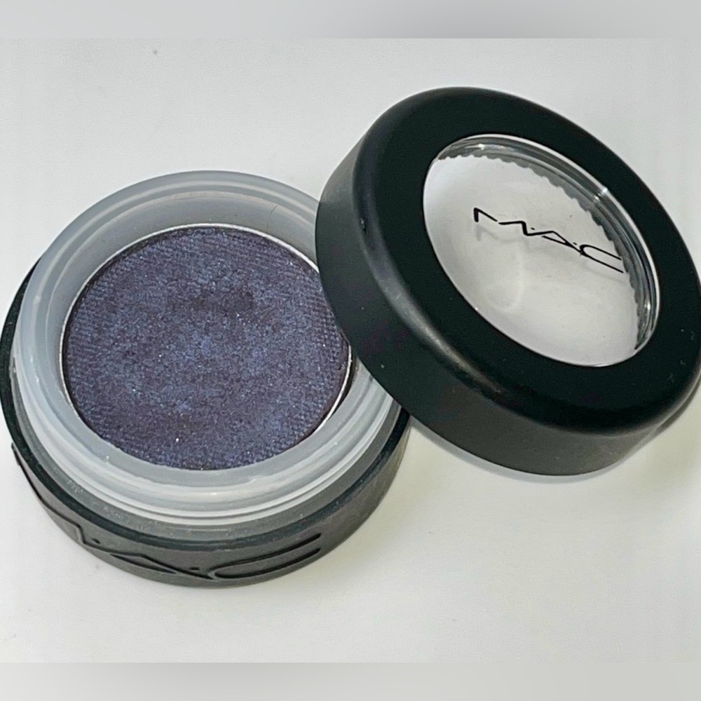 Original MAC EYESHADOW shade CONTRAST